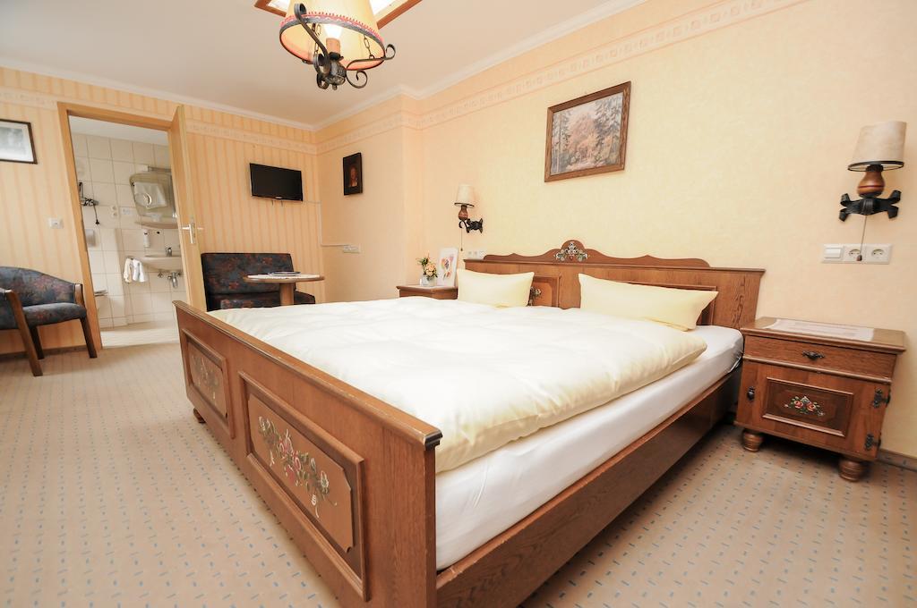 Gästehaus Wieghardt Braubach Zimmer foto