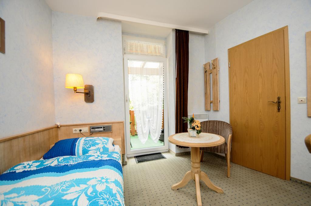 Gästehaus Wieghardt Braubach Zimmer foto